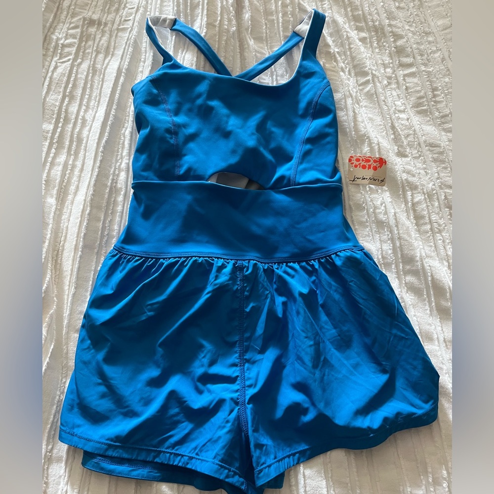 NWT Freepeople movement RUNSIE! size XS color blue BRAND NEW